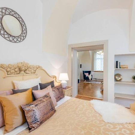 Rose Apartments / Romantic & Cozy / City Center Prague Extérieur photo