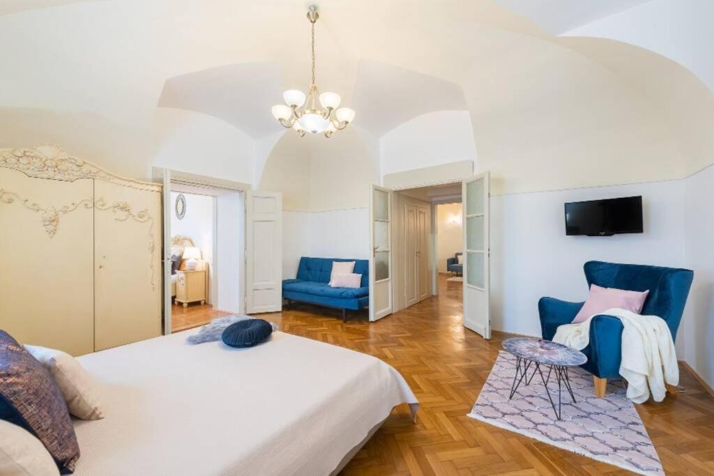 Rose Apartments / Romantic & Cozy / City Center Prague Extérieur photo