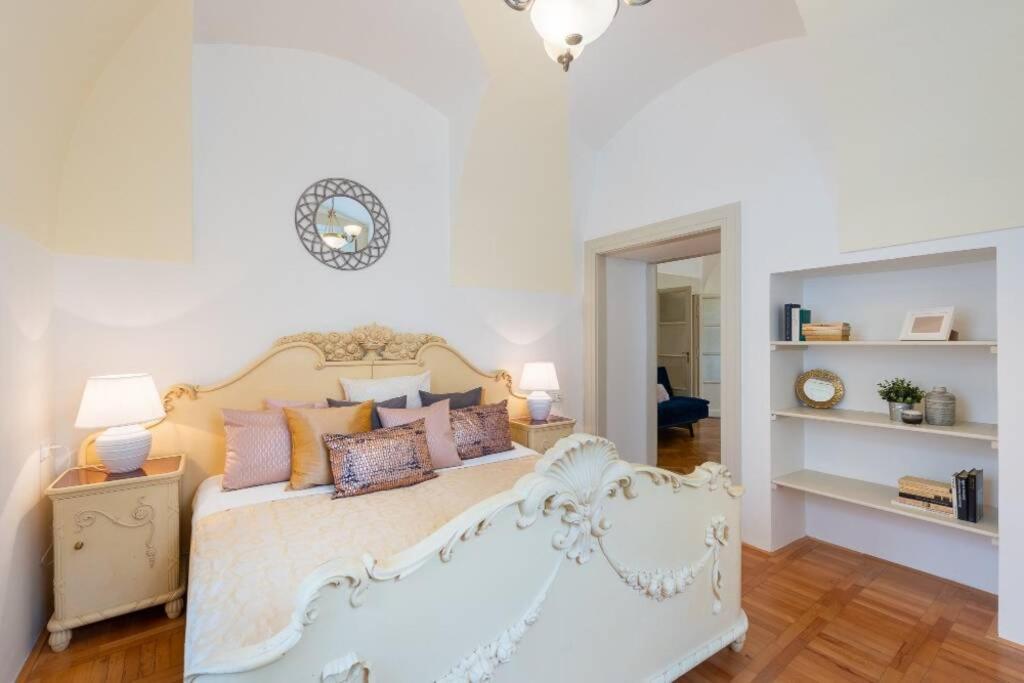 Rose Apartments / Romantic & Cozy / City Center Prague Extérieur photo