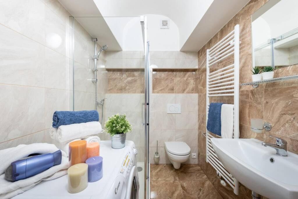 Rose Apartments / Romantic & Cozy / City Center Prague Extérieur photo
