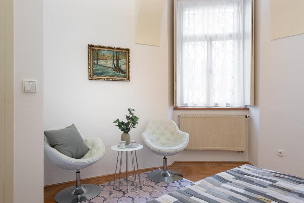 Rose Apartments / Romantic & Cozy / City Center Prague Extérieur photo