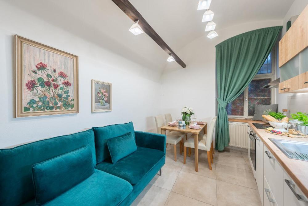 Rose Apartments / Romantic & Cozy / City Center Prague Extérieur photo